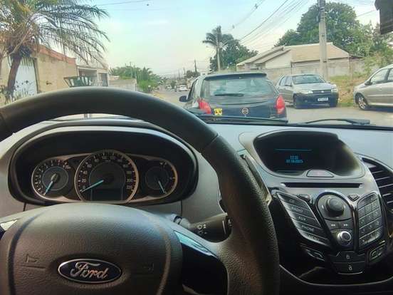 FORD-KA-1.0 TI-VCT FLEX SE PLUS MANUAL FORD-KA-2017