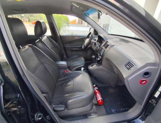 HYUNDAI-TUCSON-2.0 MPFI GL 16V 142CV 2WD GASOLINA 4P AUTOMÁTICO HYUNDAI-TUCSON-2007