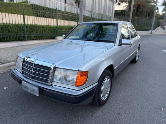 MERCEDES-BENZ 320 E 3.2 6 CILINDROS 24V GASOLINA 4P AUTOMÁTICO