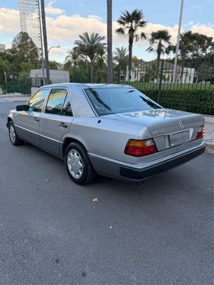 MERCEDES-BENZ-320 E-1992