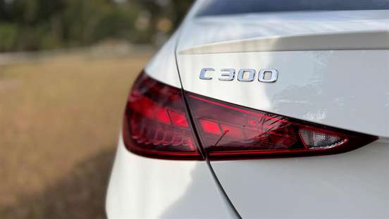 MERCEDES-BENZ-C 300-2024