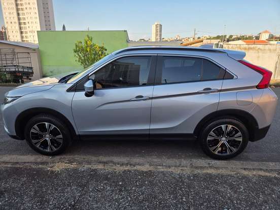 MITSUBISHI-ECLIPSE CROSS-1.5 MIVEC TURBO GASOLINA GLS CVT MITSUBISHI-ECLIPSE CROSS-2020