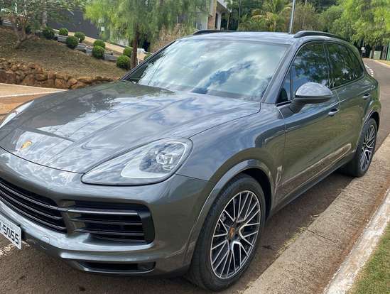 PORSCHE-CAYENNE-2019