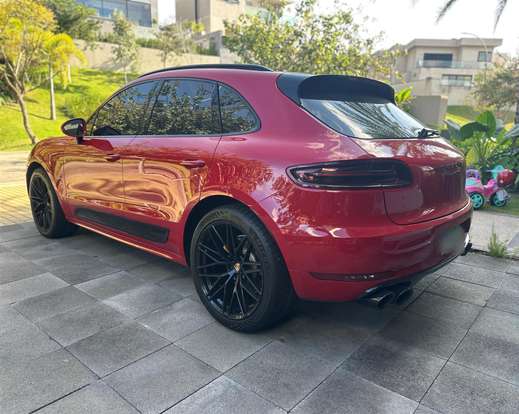 PORSCHE-MACAN-2017