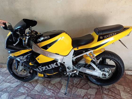 SUZUKI GSX-R750 SRAD 