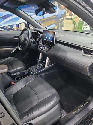 TOYOTA-COROLLA CROSS-2024
