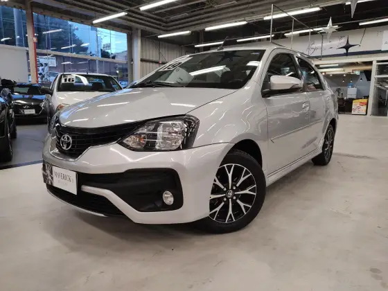 TOYOTA ETIOS 1.5 PLATINUM SEDAN 16V FLEX 4P AUTOMÁTICO TOYOTA ETIOS 1.5 PLATINUM SEDAN 16V FLEX 4P AUTOMÁTICO