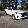 TOYOTA HILUX 2.8 SR 4X4 CD 16V DIESEL 4P AUTOMÁTICO TOYOTA HILUX 2.8 SR 4X4 CD 16V DIESEL 4P AUTOMÁTICO