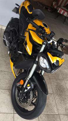 TRIUMPH-STREET TRIPLE 765 RS-2024