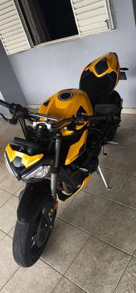 TRIUMPH-STREET TRIPLE 765 RS-2024