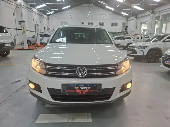 VOLKSWAGEN TIGUAN 2.0 TSI 16V TURBO GASOLINA 4P TIPTRONIC VOLKSWAGEN TIGUAN 2.0 TSI 16V TURBO GASOLINA 4P TIPTRONIC