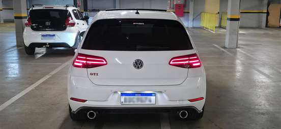 VOLKSWAGEN-GOLF-2019