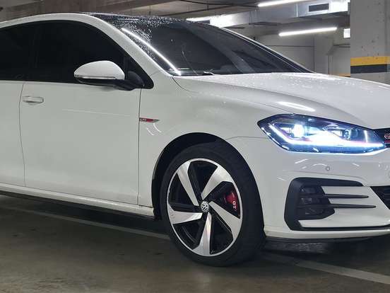 VOLKSWAGEN-GOLF-2.0 350 TSI GASOLINA GTI DSG VOLKSWAGEN-GOLF-2019
