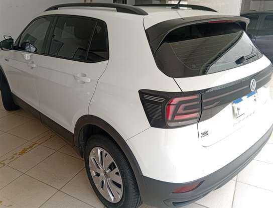 VOLKSWAGEN-T-CROSS-2020