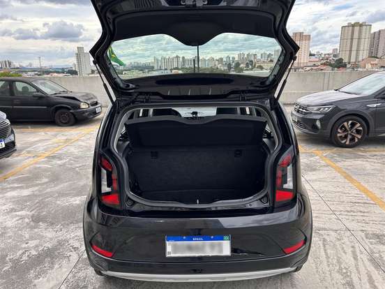 VOLKSWAGEN-UP-1.0 170 TSI TOTAL FLEX XTREME 4P MANUAL VOLKSWAGEN-UP-2019