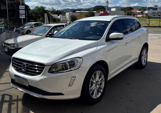 VOLVO XC60 2.0 T5 DYNAMIC FWD TURBO GASOLINA 4P AUTOMÁTICO