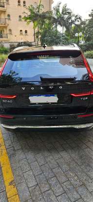 VOLVO-XC60-2024