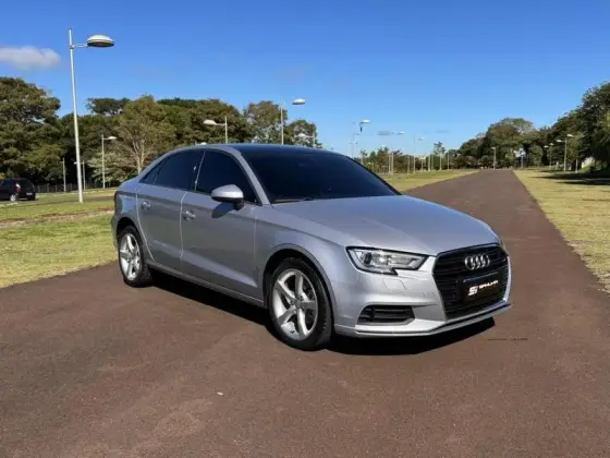 AUDI A3 1.4 TFSI SEDAN AMBIENTE 16V FLEX 4P TIPTRONIC AUDI A3 1.4 TFSI SEDAN AMBIENTE 16V FLEX 4P TIPTRONIC
