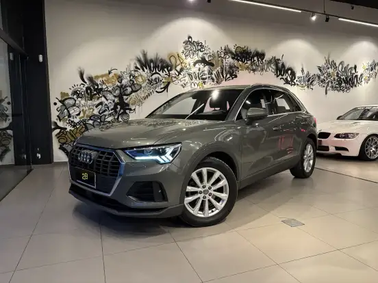 AUDI-Q3-2020