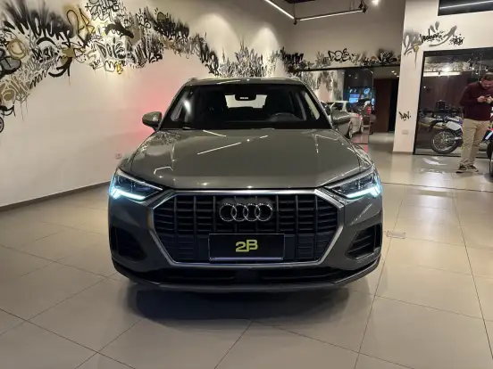 AUDI-Q3-2020