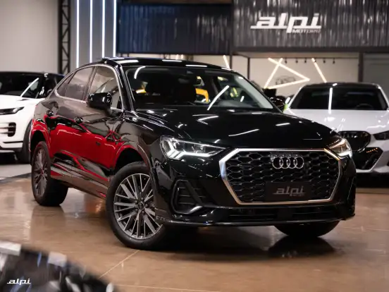 AUDI-Q3-2023