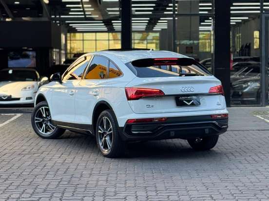 AUDI-Q5-2.0 55 TFSIE PHEV SPORTBACK PERFORMANCE BLACK QUATTRO S TRONIC AUDI-Q5-2022