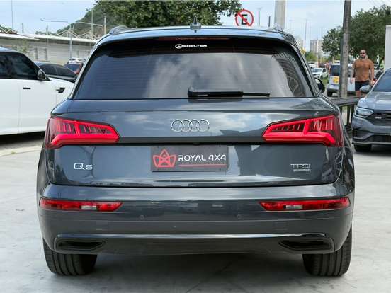 AUDI-Q5-2.0 TFSI GASOLINA AMBIENTE S TRONIC AUDI-Q5-2018