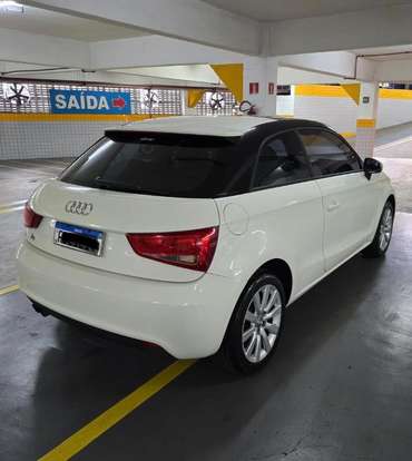 AUDI-A1-2011