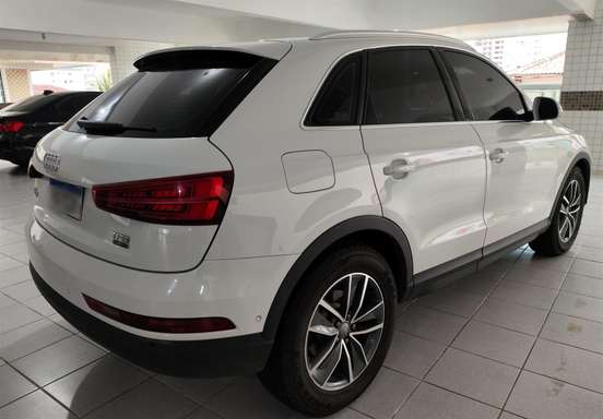 AUDI-Q3-2017