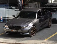BMW 320i 2.0 16V TURBO GASOLINA SPORT AUTOMÁTICO BMW 320i 2.0 16V TURBO GASOLINA SPORT AUTOMÁTICO