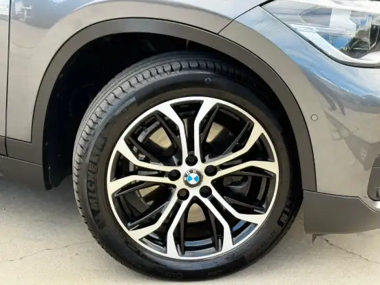 BMW-X1-2.0 16V TURBO ACTIVEFLEX SDRIVE20I 4P AUTOMÁTICO BMW-X1-2018