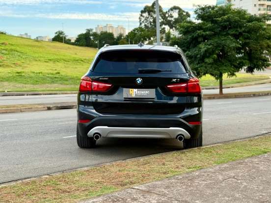 BMW-X1-2.0 16V TURBO ACTIVEFLEX SDRIVE20I 4P AUTOMÁTICO BMW-X1-2017