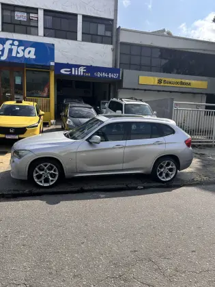 BMW X1 3.0 24V GASOLINA XDRIVE28I 4P AUTOMÁTICO BMW X1 3.0 24V GASOLINA XDRIVE28I 4P AUTOMÁTICO