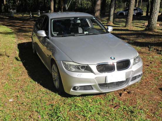 BMW-318i-2.0 SEDAN 16V GASOLINA 4P AUTOMÁTICO BMW-318i-2011