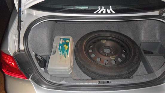 BMW-318i-2011