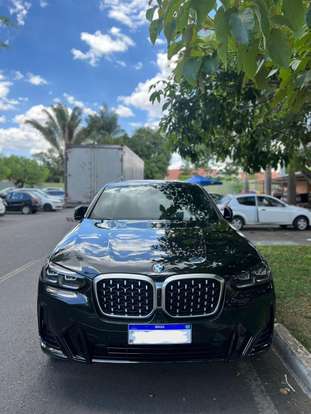 BMW-X4-2023