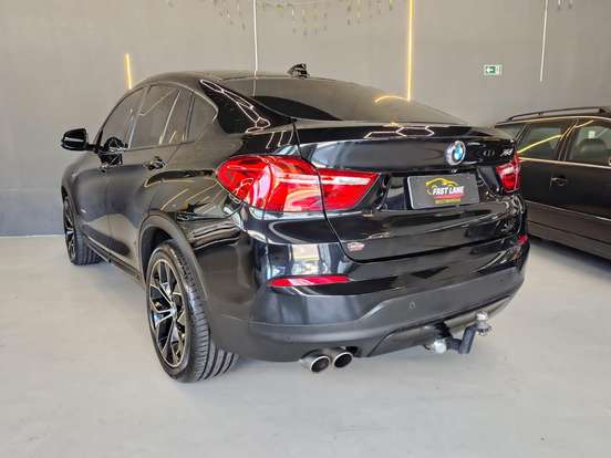 BMW-X4-2017