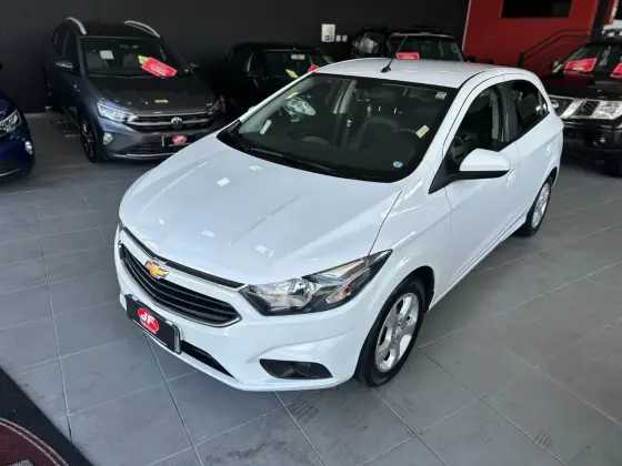 CHEVROLET ONIX 1.4 MPFI LT 8V FLEX 4P AUTOMÁTICO CHEVROLET ONIX 1.4 MPFI LT 8V FLEX 4P AUTOMÁTICO