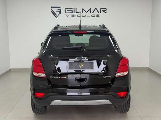 CHEVROLET-TRACKER-2018