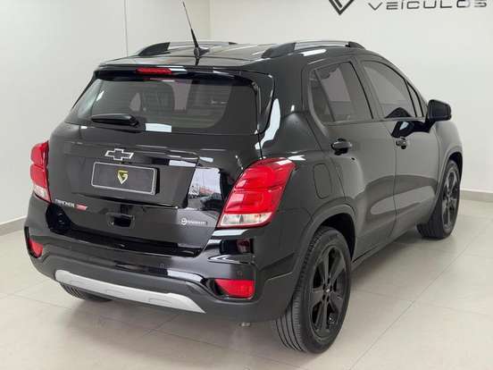 CHEVROLET-TRACKER-2018