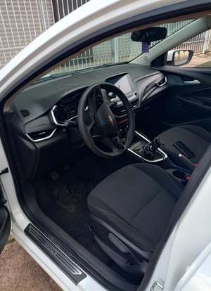 CHEVROLET-ONIX-2021