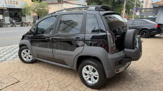 FIAT-IDEA-1.8 MPI ADVENTURE 16V FLEX 4P AUTOMATIZADO FIAT-IDEA-2013