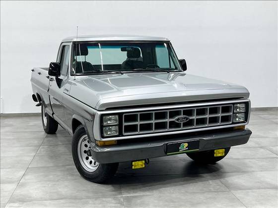 FORD F-1000 3.9 SUPER SÉRIE 4X2 CS 8V TURBO DIESEL 2P MANUAL