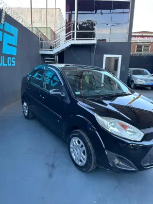 FORD FIESTA 1.6 SE SEDAN 16V FLEX 4P MANUAL