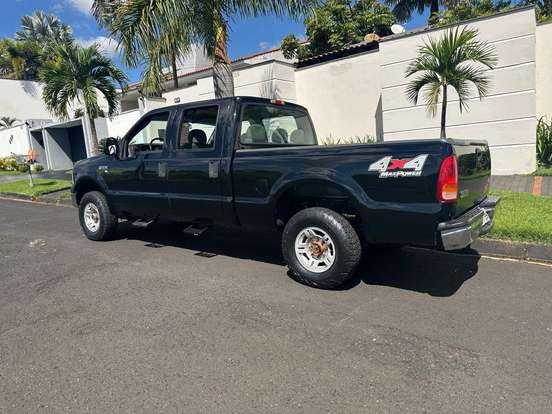FORD-F-250-2011
