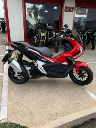 HONDA ADV 