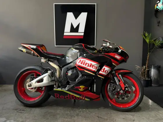 HONDA CBR 600RR HONDA CBR 600RR