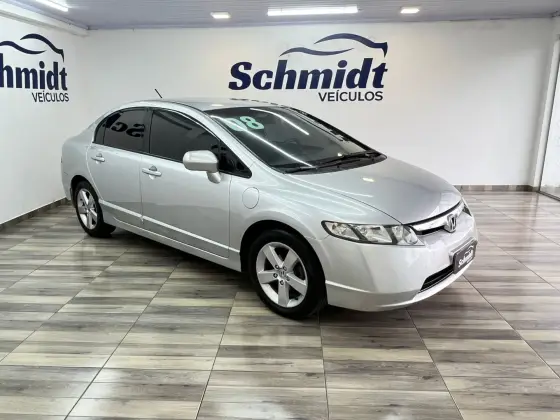 HONDA CIVIC 1.8 LXS 16V GASOLINA 4P MANUAL HONDA CIVIC 1.8 LXS 16V GASOLINA 4P MANUAL