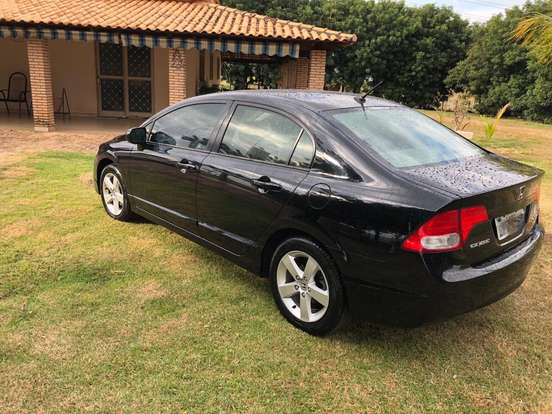 HONDA-CIVIC-2010