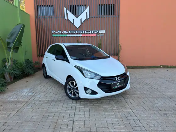 HYUNDAI HB20 1.6 COMFORT PLUS 16V FLEX 4P MANUAL HYUNDAI HB20 1.6 COMFORT PLUS 16V FLEX 4P MANUAL